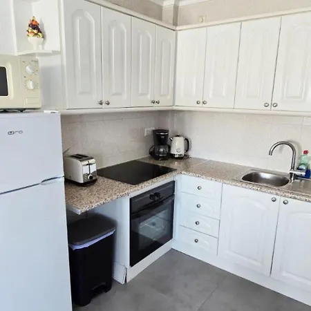 Lovely One Bedroom Pueblo Evita 아파트 베날마데나코스타